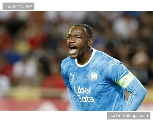 特写：40岁老将曼丹达完成职业生涯最后一舞，南特主场致敬